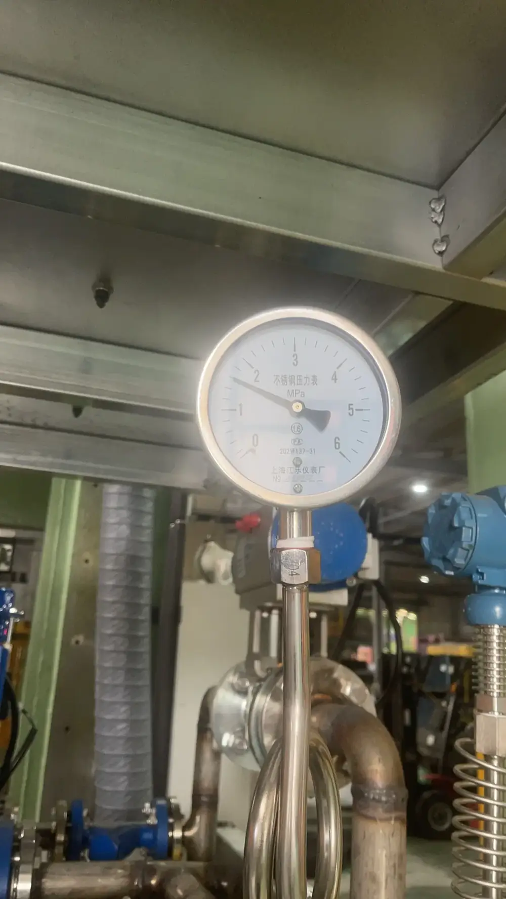 steam-pressure-gauge.webp
