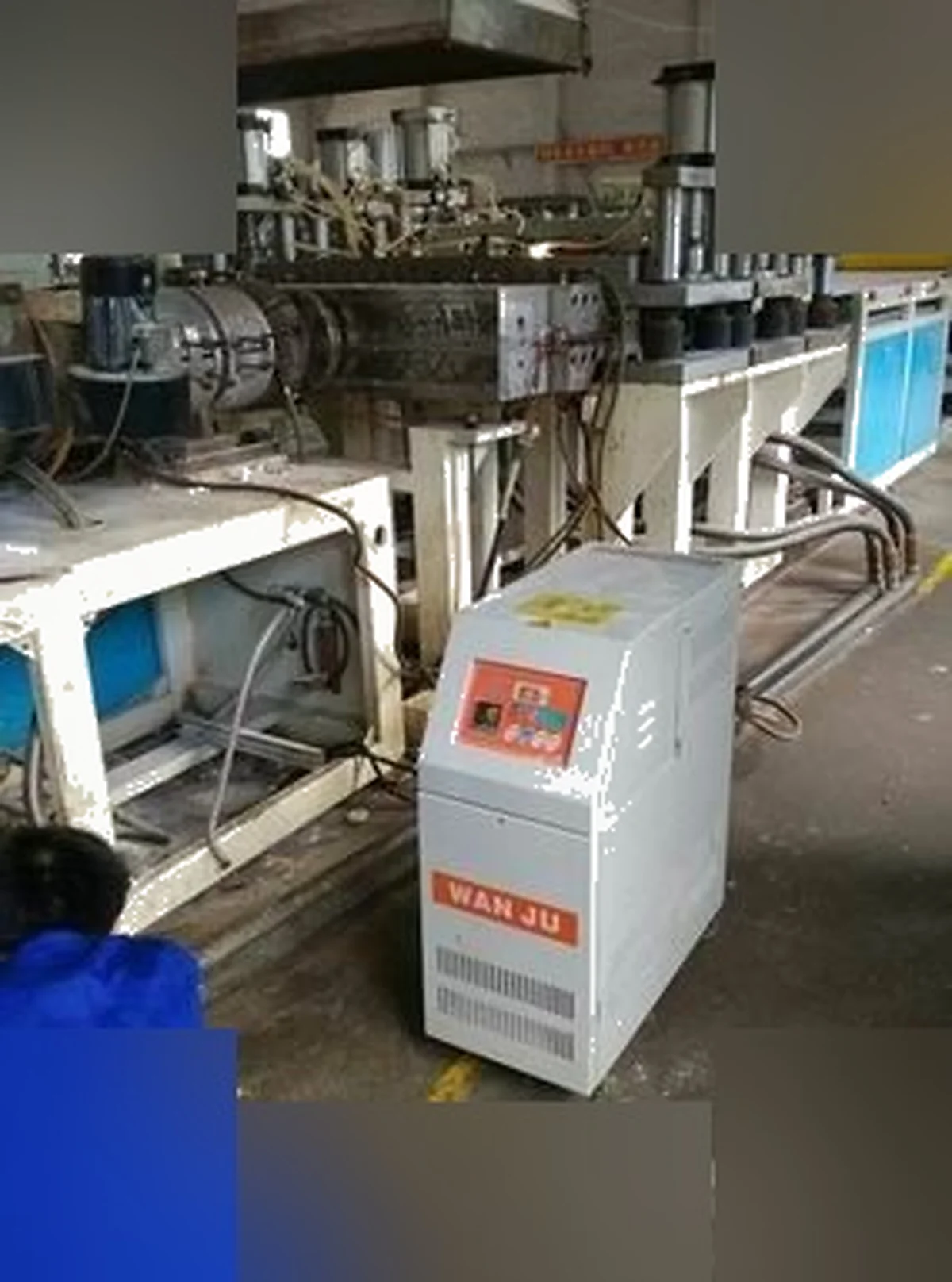 片材挤出机油温机.webp